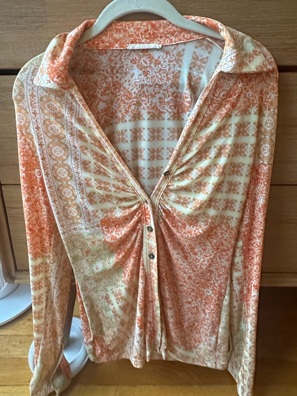 ILLA ILLA Peach and Cream Button-Front Twist Detail Blouse